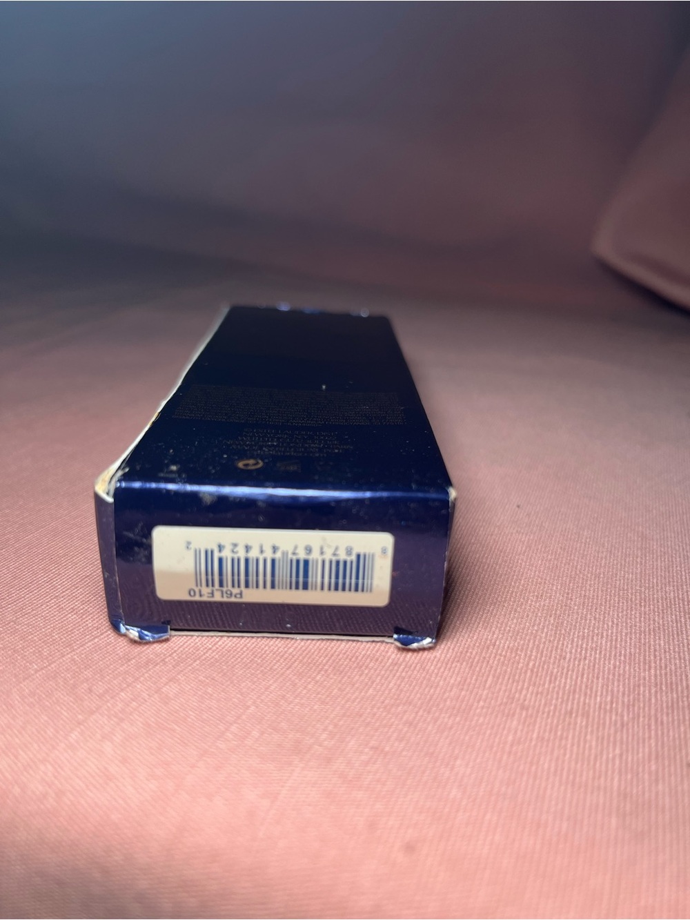 Estee Lauder Double Wear Light Foundation - 3N1 - Picture 3 of 9